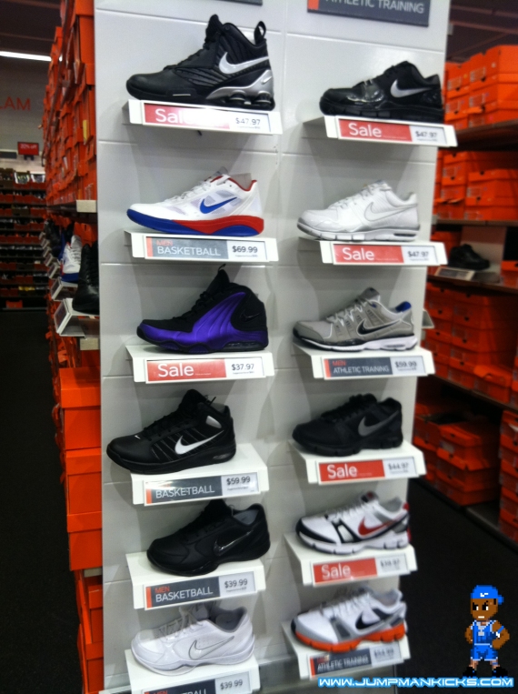 nike outlet shoe prices