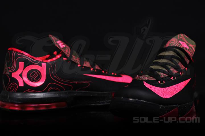kd hot pink shoes