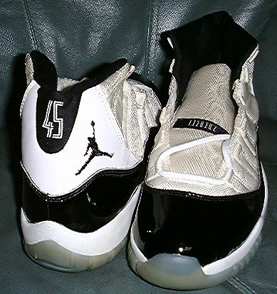 Question about Air Jordan XI with 